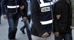 Aranması Olan 3 Şahıs Yakalanarak Cezaevine Gönderildi