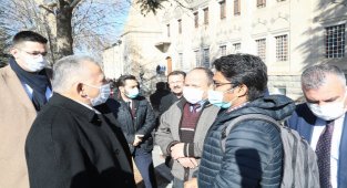 Bangladeşli öğrenciden Başkan Büyükkılıç'a