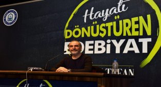 Bursa'da Yıldırımlı kitapseverler Tarık Tufan ile buluştu