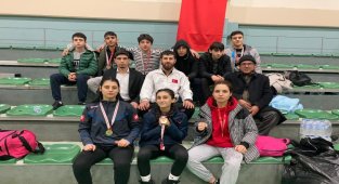 Bursa Yıldırımlı sporcular başarıya doymuyor