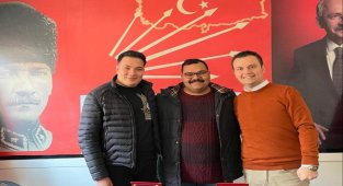 CHP Niğde Gençlik Kollarında bayrak değişimi