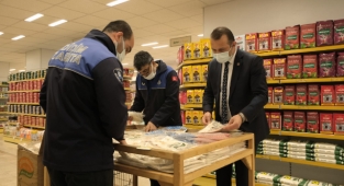 DİDİM'DE ZİNCİR MARKETLERDE DENETİMLER GERÇEKLEŞTİRİLİYOR