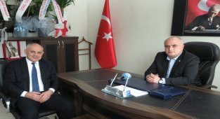 Esat Öztürk'ten esnafa 'fiyat istikrarı' çağrısı