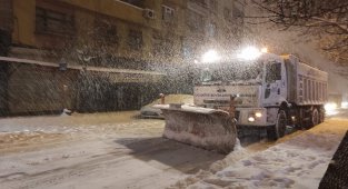 Gaziantep karla mücadeleye aralıksız sürdü