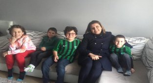 Kocaeli İzmit Belediyesi'nden vefat eden Yüksel Yalçın’ın çocuklarına forma hediyesi
