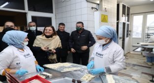 Kocaeli İzmit'te Öz Can Pişmaniye’ye geçmiş olsun ziyareti