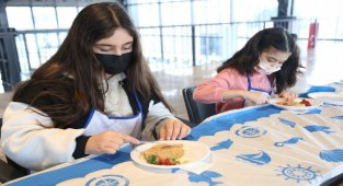 Kocaeli'nde minikler sanatla birlikte eğleniyor