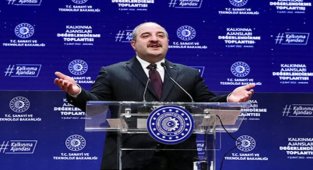 Bakan Varank: