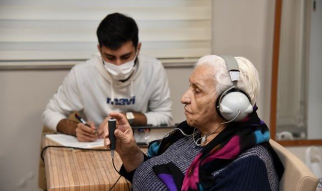Kadıköy Belediyesi'nden 65 yaş üstüne ücretsiz işitme testi