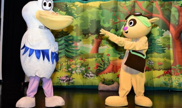 'Kaptan Pengu ve Arkadaşları'na Bursalı miniklerden tam not