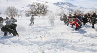 Kayseri Yahyalı Belediyesi personeli Kar Festivalinde buluştu