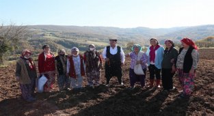 Kocaeli İzmit'te yerel yönetimden çiftçiye gübre desteği