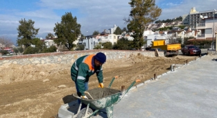 KUŞADASI'NA SPOR TESİSİ GİBİ PARK