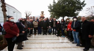 Yaşar Kemal İzmir Karabağlar'da, adını taşıyan mahallede anıldı