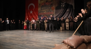 AYDIN BÜYÜKŞEHİR BELEDİYESİ KÜLTÜR MERKEZLERİ ÇANAKKALE RUHUNU CANLANDIRDI