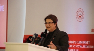 Bakan Derya Yanık,