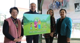 BAŞKAN ATABAY, AYDIN BÜYÜKŞEHİR BELEDİYESİ DİDİM HUZUREVİ SAKİNLERİ İLE BİR ARAYA GELDİ 