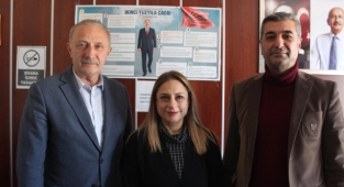 BAŞKAN ATABAY'DAN ÇİÇEĞİ BURNUNDA BAŞKAN PERE'YE ZİYARET