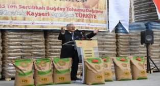 Başkan Büyükkılıç'ın üreticiye tohum desteği sürüyor