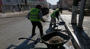 Başkan Tekin, "Ekiplerimiz daha temiz bir Pazaryeri için çalışıyor."