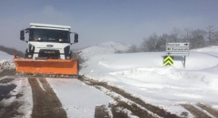 Bursa'da kar ulaşıma engel olmadı