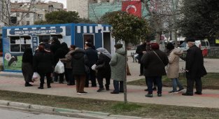 Bursa Gemlik'te Halk Büfeleri süpermarketlere rakip