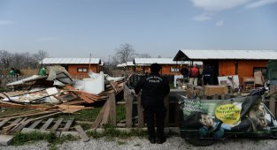 Bursa Osmangazi'de kaçak hobi evi operasyonu