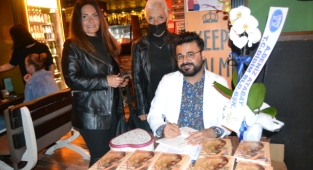 Didimli Veterinerden Şiir Kitabı