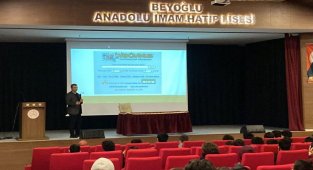 Gençlere 'dijital çağ'ın deneyimleri aktarıldı