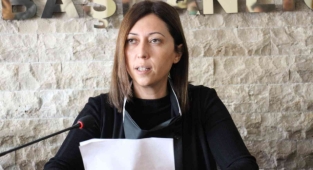 Göğde;