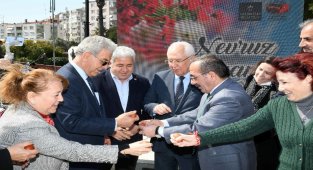İzmir Karabağlar'da nevruz coşkusu
