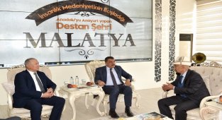 Kırgızistan Cumhurbaşkanı Danışmanı Börübaşov, Malatya Büyükşehir'de