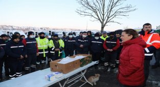Kocaeli İzmit'te Hürriyet, temizlik işçileriyle bir araya geldi