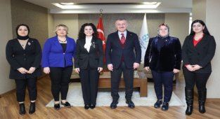 Kocaeli'nde Başkan Büyükakın, "Kendisini sorumlu hisseden herkes kalkıp adım atmalı"