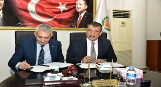 Malatya'da ‘Kayısı Çiçeği Festivali’ için imzalar atıldı