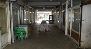 Şanlıurfa Birecik'te esnaflar kepenk kapatıyor
