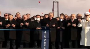 Tarihi köprü tarihi günde açılıyor... Geçiş ücreti 200 TL