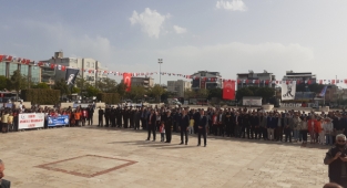 23 Nisan Torenleri Çelenk Sunumuyla Başladı