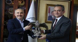 Bakan Özer'den Rize'ye ziyaret