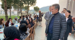 Başkan Erol, ADÜ Meslek Yüksekokulu öğrencileriyle İftar Sofrasında Buluştu
