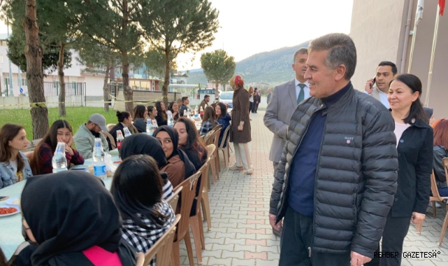 Başkan Erol, ADÜ Meslek Yüksekokulu öğrencileriyle İftar Sofrasında Buluştu