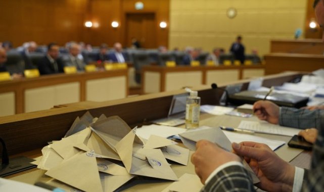 Bursa Büyükşehir Meclisi'nde yeni dönem komisyonları oluştu