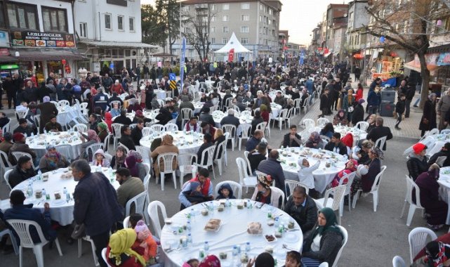 Bursa Orhaneli'de 'meydan' iftarı
