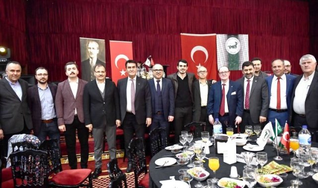Bursa Osmangazi'de Batı Trakya camiası iftarda buluştu