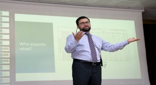 Bursa Osmangazi'de 'Ulusların Yükselişi' söyleşisi