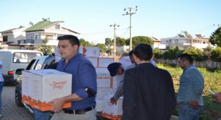 Didim Şanlıurfalılar Derneği'nden 1000 aileye gıda yardımı