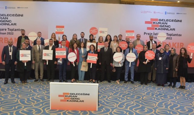 'Geleceğini Kuran Genç Kadınlar'ın paydaş toplantısına Diyarbakır ilgisi