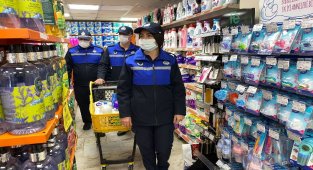 İstanbul Üsküdar'da mahalle bakkallarına destek