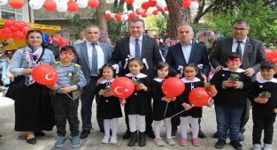 İzmir Bergama'da 23 Nisan kutlamaları başladı
