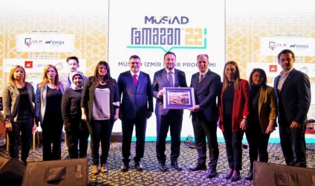 İzmir 'MÜSİAD iftarında buluştu